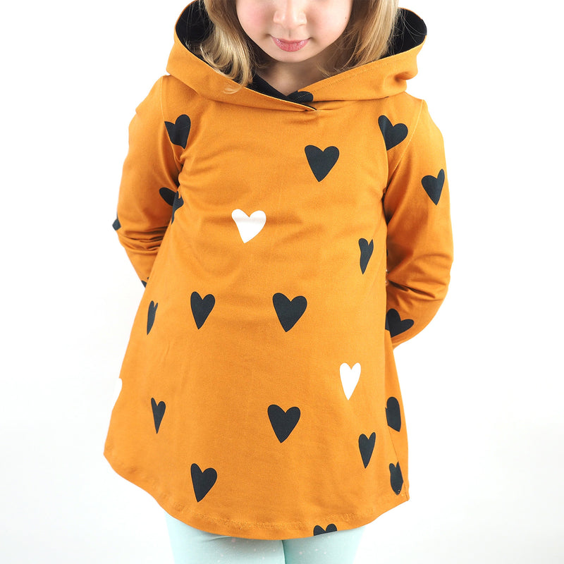 Gr. 122 - Hoodie "Herzen" in A-Linienform
